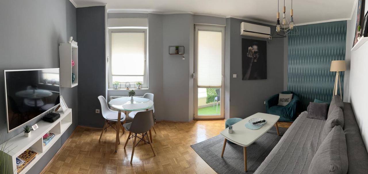 Apartment Teatar טוזלה מראה חיצוני תמונה